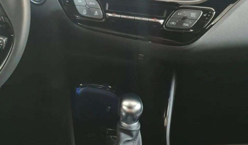 
								TOYOTA CHR full									