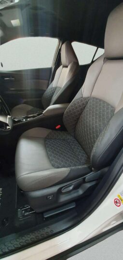 
										TOYOTA CHR full									