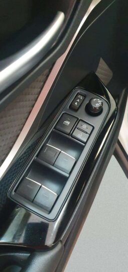 
										TOYOTA CHR full									