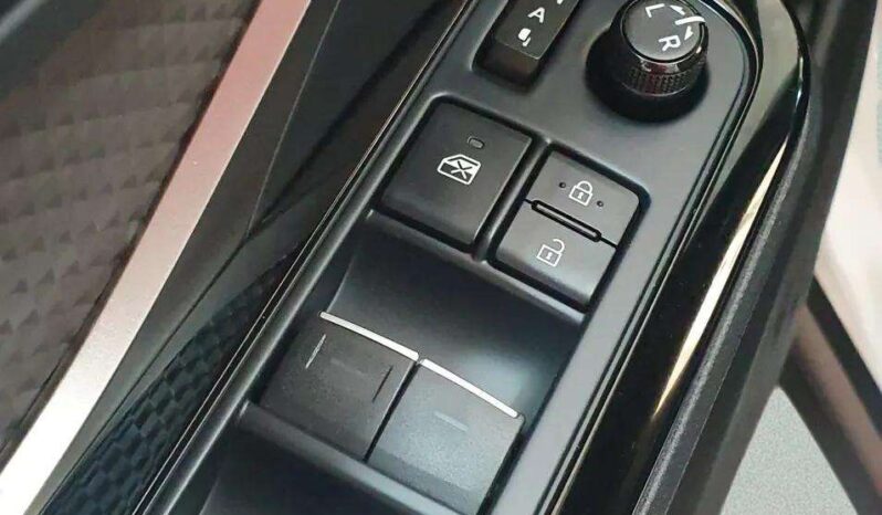 
								TOYOTA CHR full									