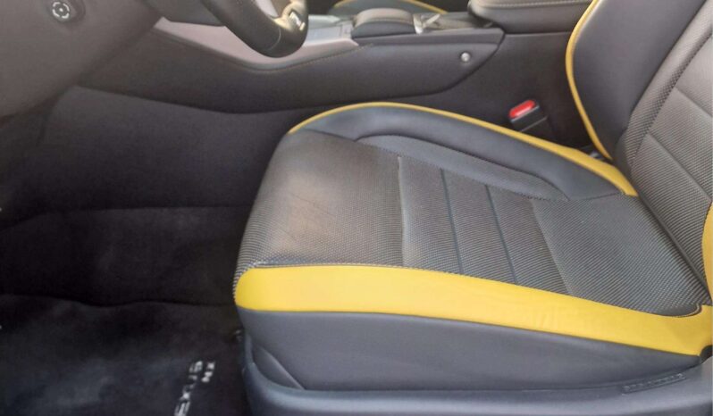 
								LEXUS NX300H BLACK full									
