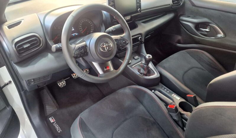 
								TOYOTA YARIS GR full									