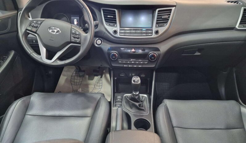 
								HYUNDAI TUCSON full									