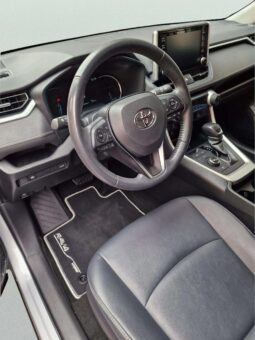 
										TOYOTA RAV4 full									
