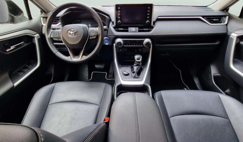 
								TOYOTA RAV4 full									