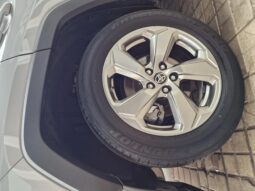 
										TOYOTA RAV4 full									