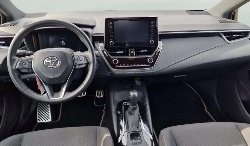 
								TOYOTA Corolla 2.0ADVANCE full									