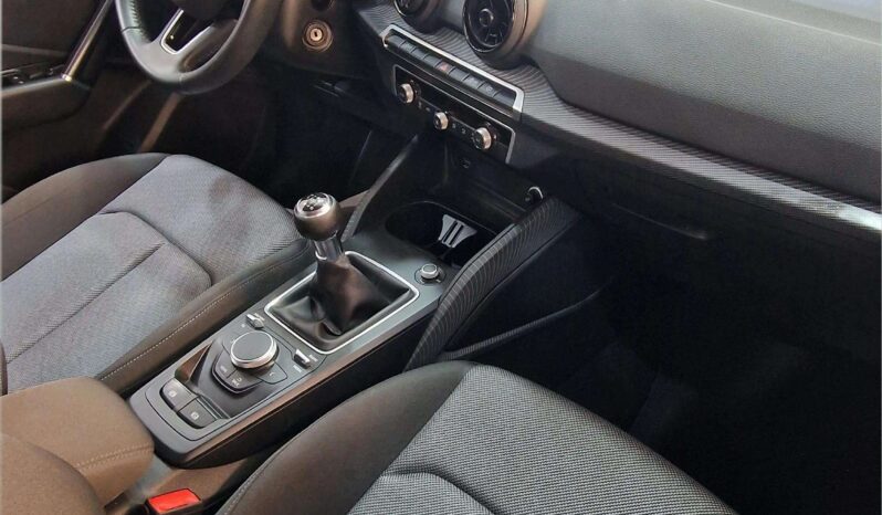
								AUDI Q2 full									