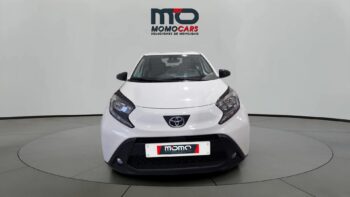 MomoCars