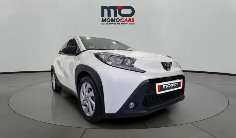 
								TOYOTA AYGO XCROSS full									