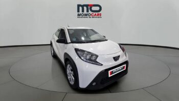 MomoCars