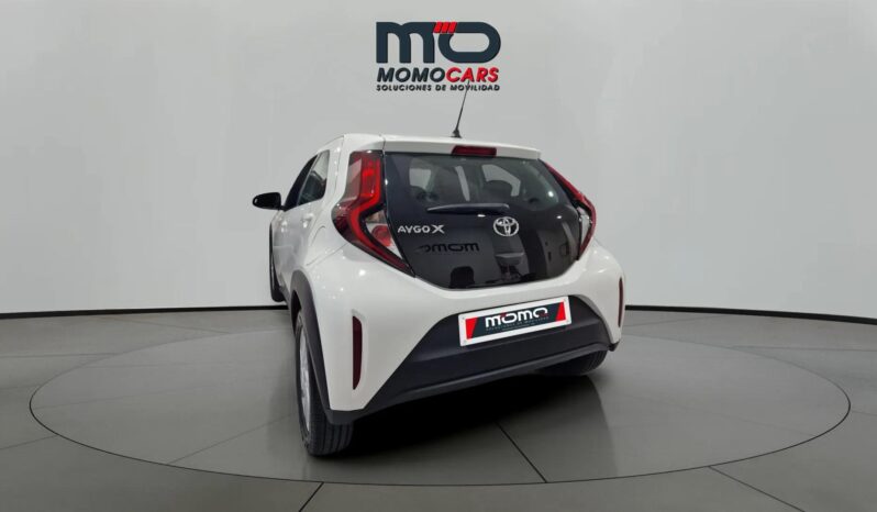 
								TOYOTA AYGO XCROSS full									