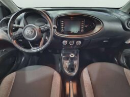 
										TOYOTA AYGO XCROSS full									