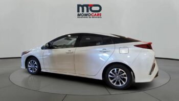 MomoCars