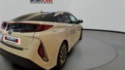 
										TOYOTA PRIUS ADVANCE full									