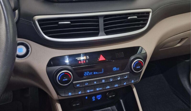 
								HYUNDAI TUCSON TGDI 1.6 DCT TECNO full									
