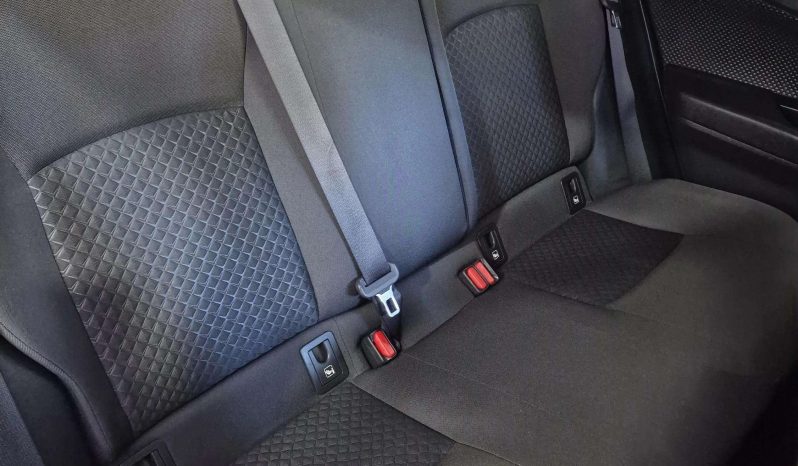 
								TOYOTA – CHR 1.8 Active full									