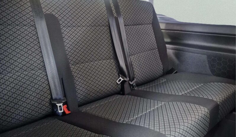 
								VOLKSWAGEN MULTIVAN full									
