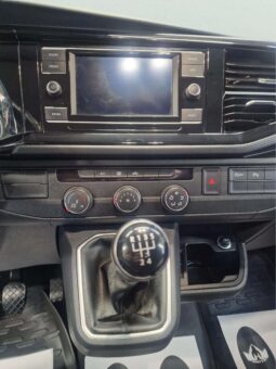 
										VOLKSWAGEN MULTIVAN full									