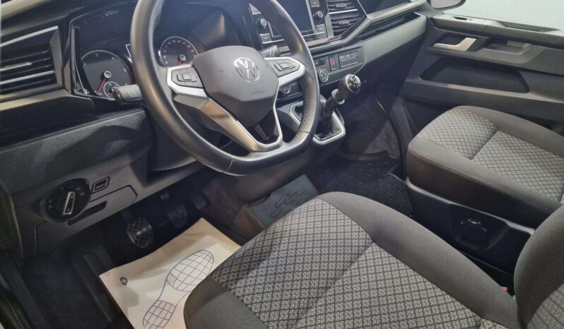 
								VOLKSWAGEN MULTIVAN full									