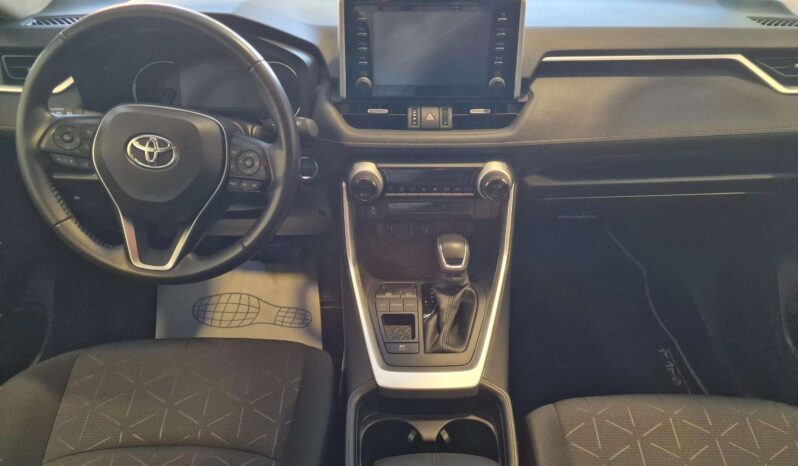 
								TOYOTA RAV4 HYB full									