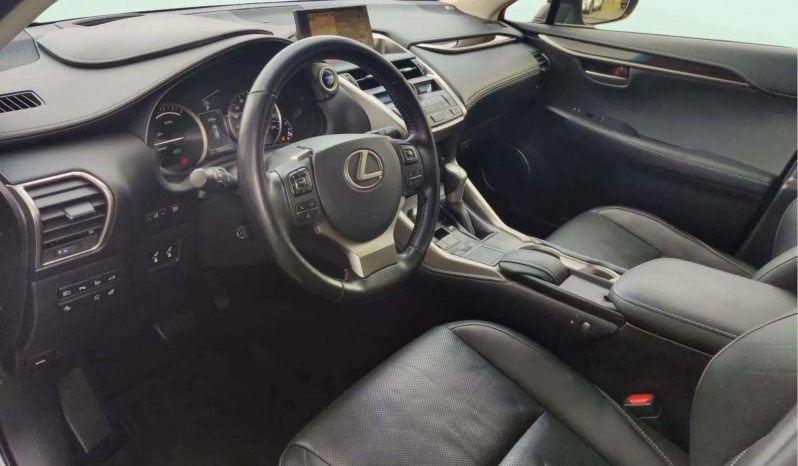
								LEXUS NX 2.5 300h Luxury 4WD full									