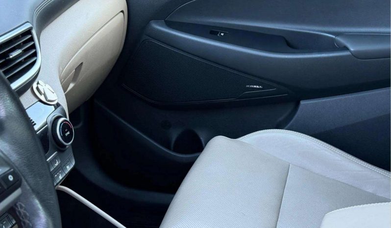 
								HYUNDAI TUCSON TGDI 1.6 DCT TECNO full									