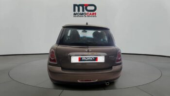 MomoCars
