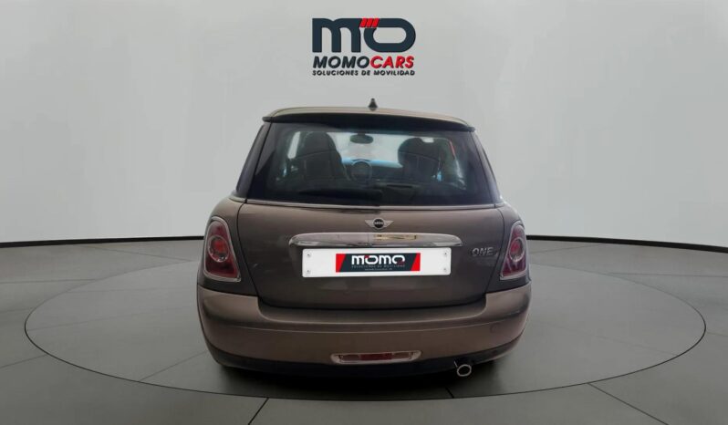 
								MINI One 75 CV full									