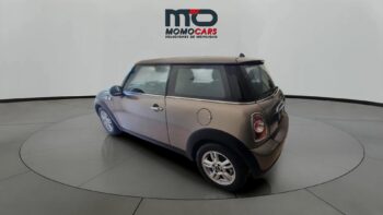 MomoCars