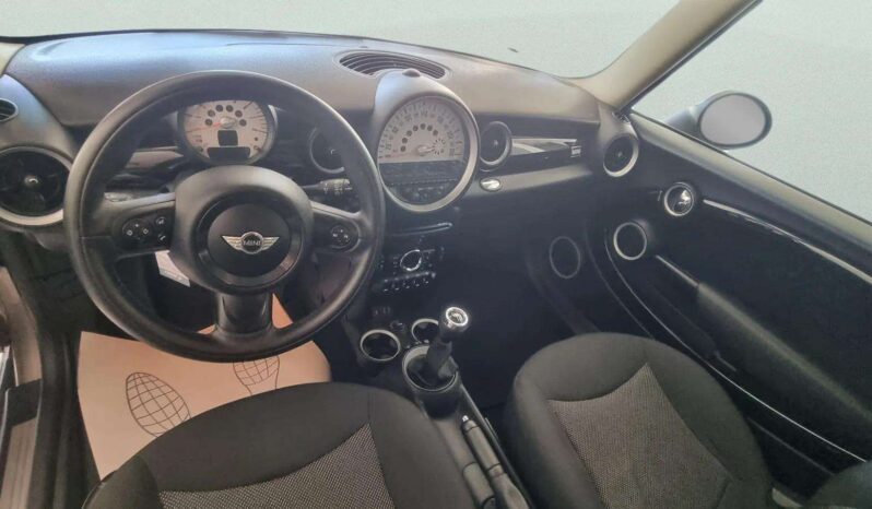 
								MINI One 75 CV full									