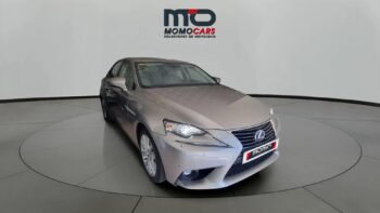 MomoCars