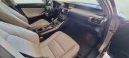 
										LEXUS IS300H full									