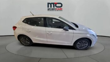 MomoCars
