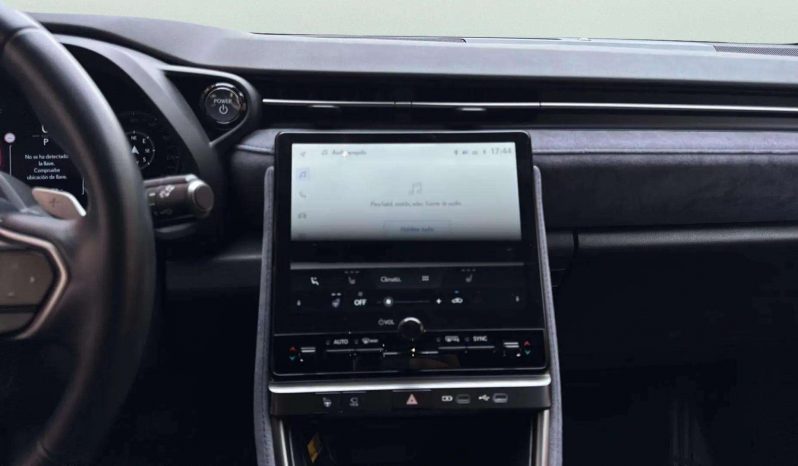
								LEXUS LBX 1.5 HEV full									