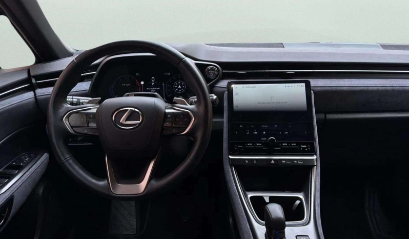 
								LEXUS LBX 1.5 HEV full									