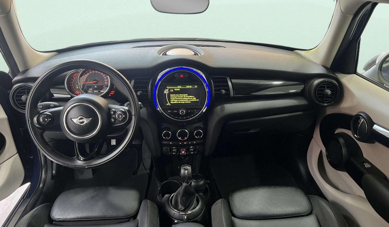 
								MINI COOPER 5 PUERTAS full									