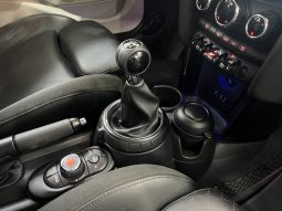 
										MINI COOPER 5 PUERTAS full									