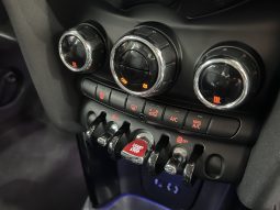 
										MINI COOPER 5 PUERTAS full									