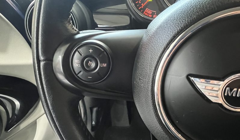 
								MINI COOPER 5 PUERTAS full									