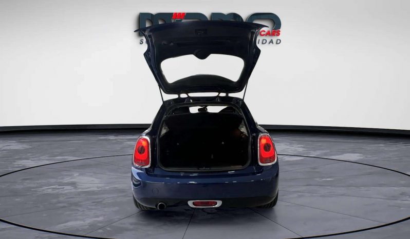 
								MINI COOPER 5 PUERTAS full									
