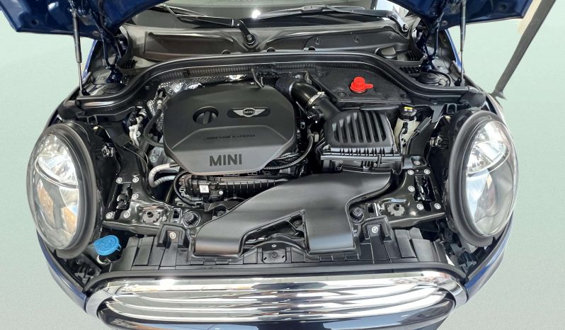 
								MINI COOPER 5 PUERTAS full									