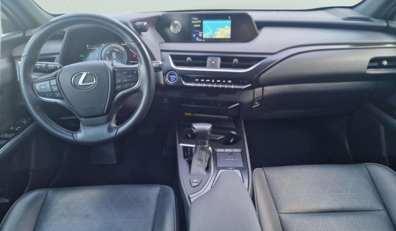 
								LEXUS UX 2.0 250h Executive Navigation full									
