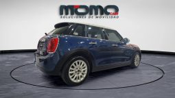 
										MINI COOPER 5 PUERTAS full									