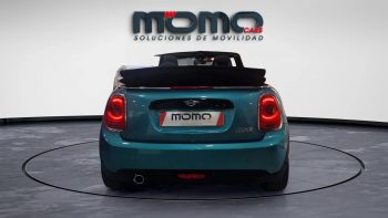 MomoCars