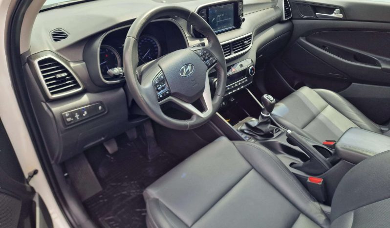 
								HYUNDAI Tucson TUCSON FL TGDI 1.6 177 CV 4X2 TECNO SKY full									