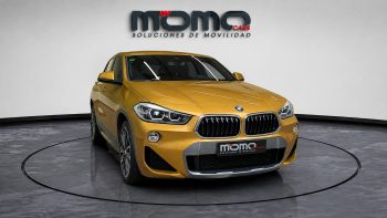 MomoCars