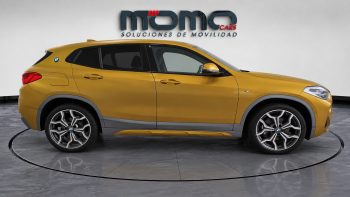 MomoCars